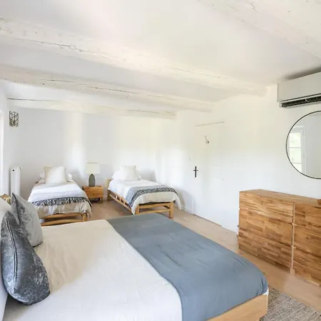 Les Saffres In Holiday home
