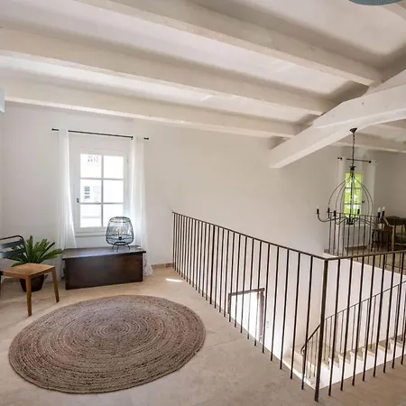 Holiday home Les Saffres In Malaucene